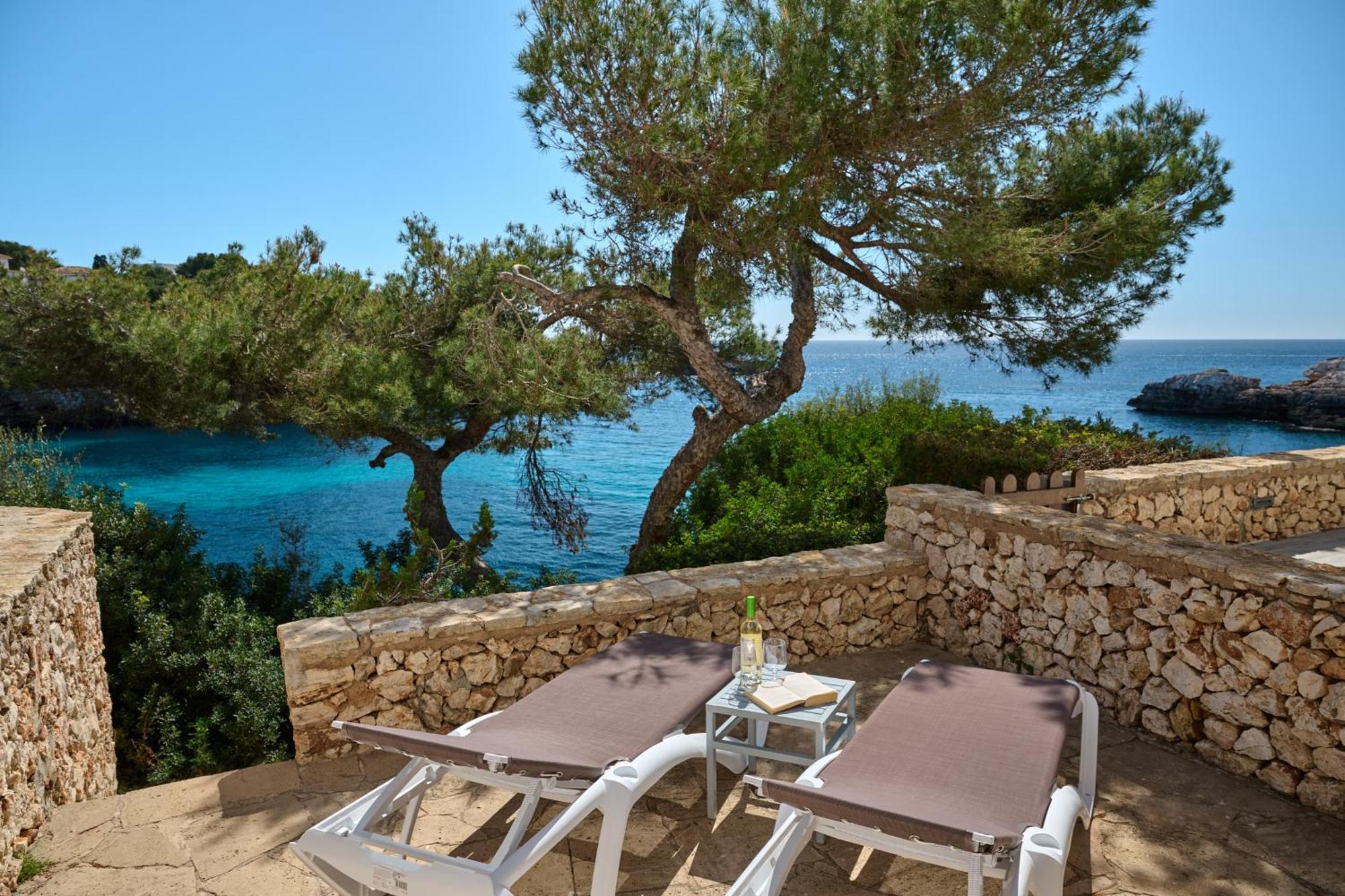 Waterfront Apartment 'Maria'. Pool. Wifi Santanyí Kültér fotó
