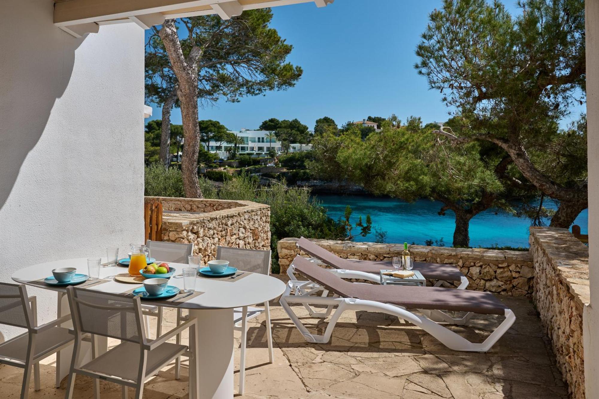 Waterfront Apartment 'Maria'. Pool. Wifi Santanyí Kültér fotó